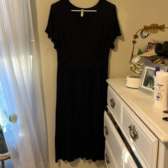 Dresses | Light Weight Comfy Dress For Summer Can Be Dressed Up Or Casual |  Poshmark